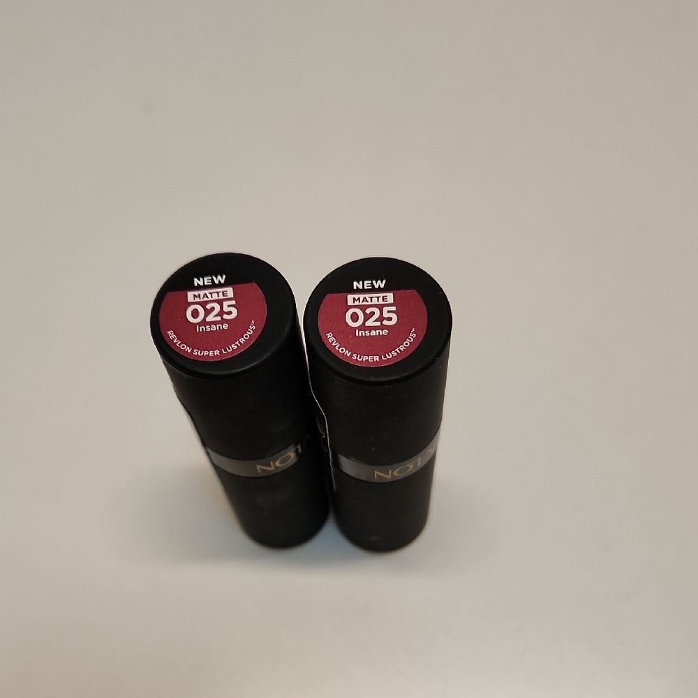 Revlon Matte Lipstick 025 Insane